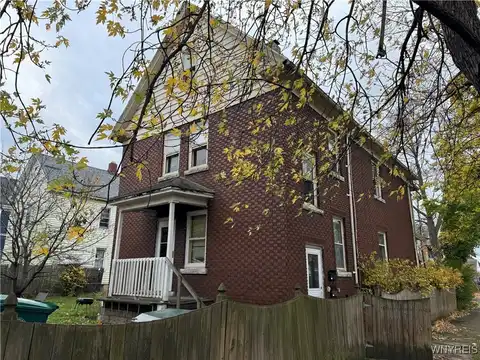 2304 Monroe Avenue, Niagara Falls, NY 14303