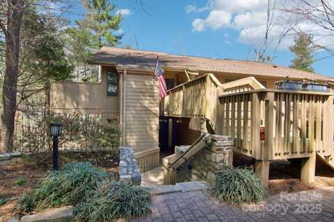 405 N Scarlet Oak Lane, Hendersonville, NC 28791