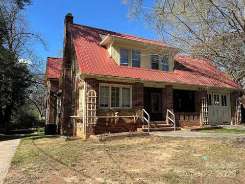 521 Pee Dee Avenue, Albemarle, NC 28001