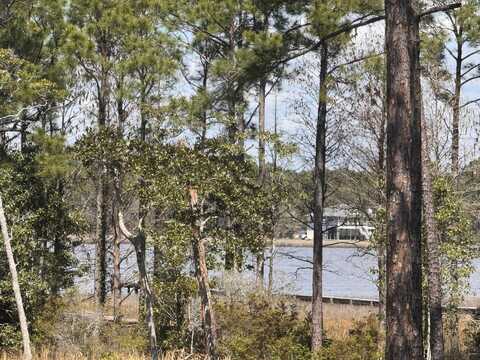 7962 Sleepy Bay Boulevard, Navarre, FL 32566
