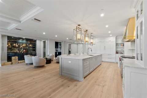 1820 Gulf Shore Boulevard N, Naples, FL 34102