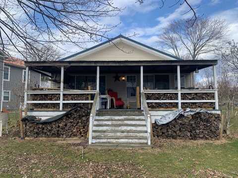 6823 PYMA Drive, Jamestown, PA 16134