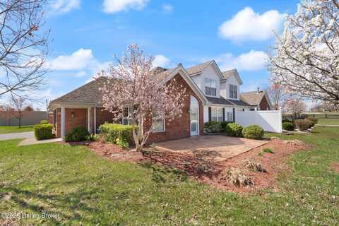 135c Michelle Dr, Shepherdsville, KY 40165