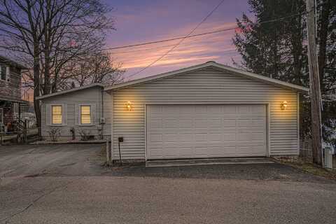 257 S Gull Lake Drive, Richland, MI 49083