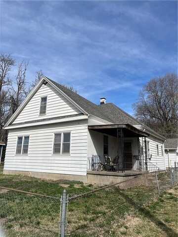 1321 Grand Avenue, Saint Joseph, MO 64505