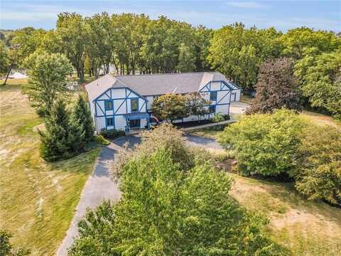 7708 NW Mastern Avenue, Parkville, MO 64152