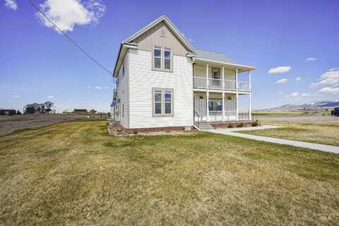 592 W 1700 S, Oakley, ID 83346