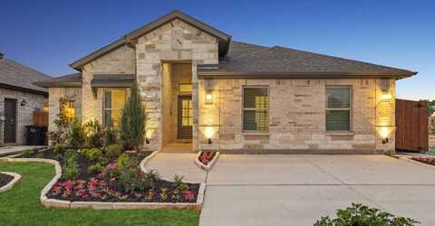 304 Comanche Drive, Cleburne, TX 76033