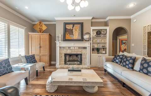 9807 Topeka Avenue, Lubbock, TX 79424