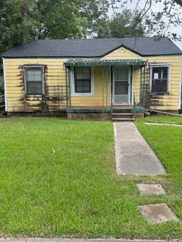 1009 Wilson Avenue, Laurel, MS 39440