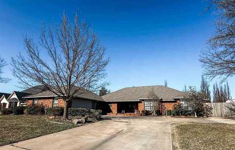 308 NW 32nd St, Lawton, OK 73505