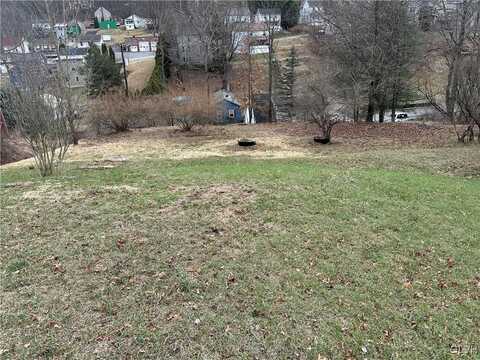 220 Entwistle Street, Weatherly Boro, PA 18255