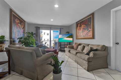 7125 Bonita Dr, Miami Beach, FL 33141