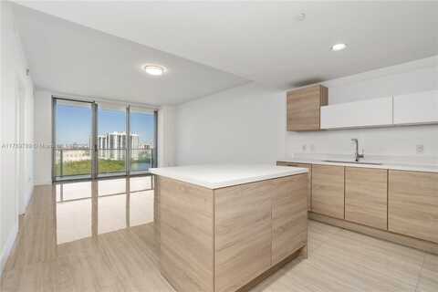 16385 Biscayne Blvd, North Miami Beach, FL 33160