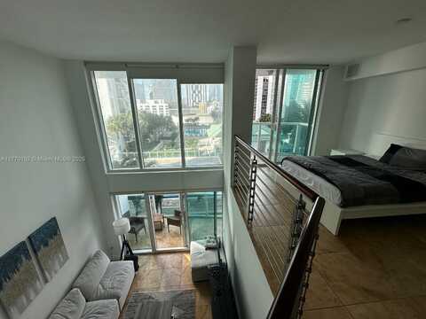 41 SE 5th St, Miami, FL 33131