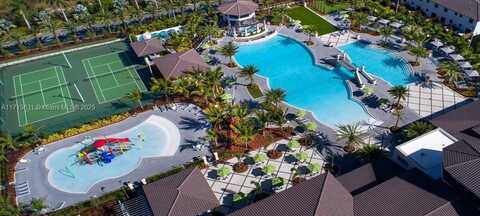 10443 NW 82 ST, Doral, FL 33178