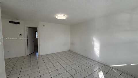 321 NE 1st Ct, Hallandale Beach, FL 33009