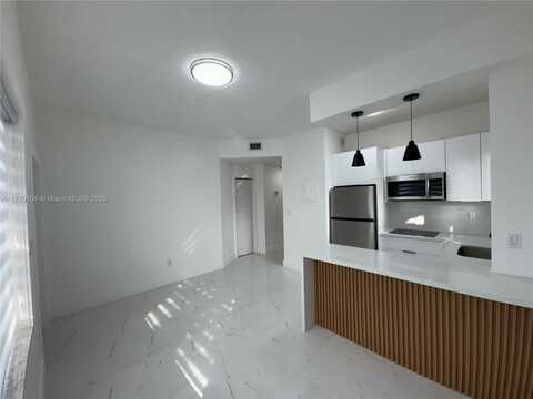421 NW 13th Ave, Miami, FL 33125