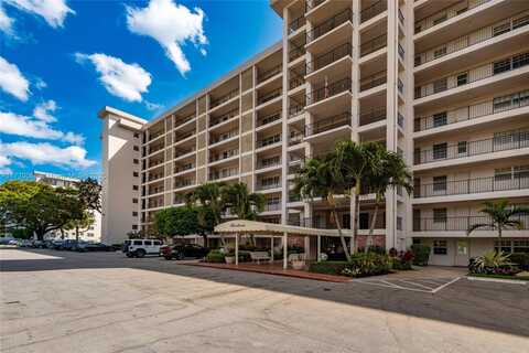 3300 N Palm Aire Dr, Pompano Beach, FL 33069