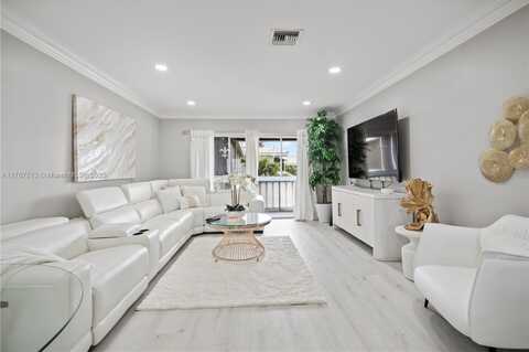 222 N Federal Hwy, Deerfield Beach, FL 33441