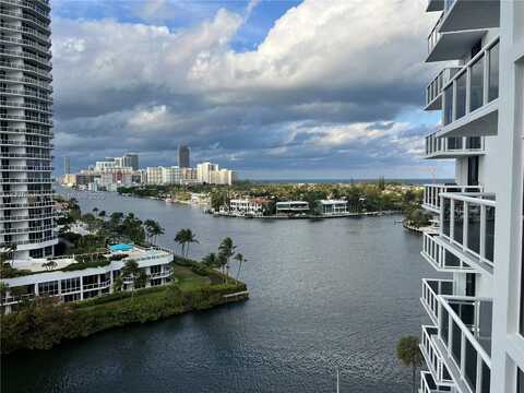 20515 E Country Club Dr, Aventura, FL 33180