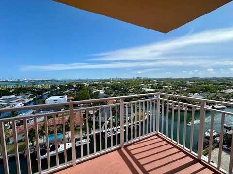 2450 NE 135th St, North Miami, FL 33181