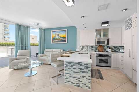 6515 Collins Ave, Miami Beach, FL 33141