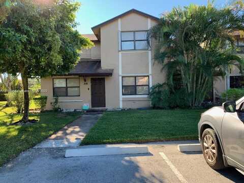 216 Lakeside Cir, Sunrise, FL 33326