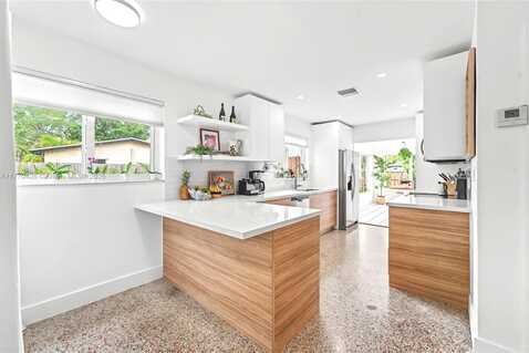 3637 Riverland Rd, Fort Lauderdale, FL 33312