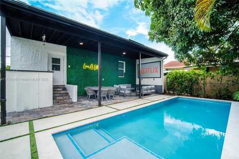 1114 SW 11th Ave, Miami, FL 33129