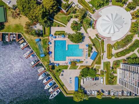 2500 Parkview Dr, Hallandale Beach, FL 33009