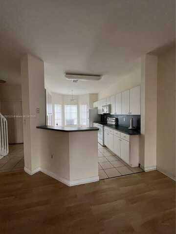 8245 NW 108th Ave, Doral, FL 33178