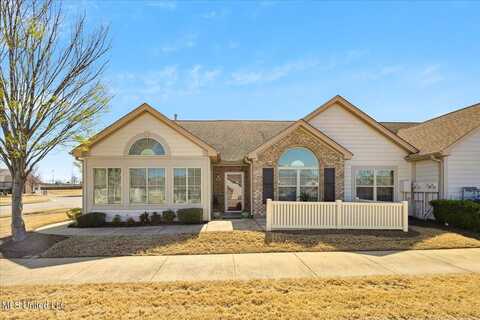 8731 Parkview Oaks Circle, Olive Branch, MS 38654