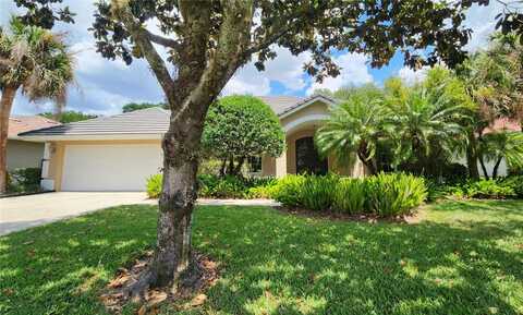 108 LAKE REGION BOULEVARD N, WINTER HAVEN, FL 33881
