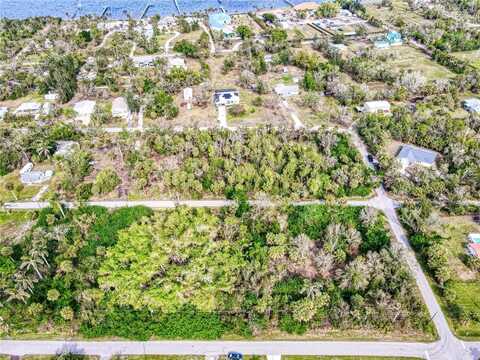 2112 MYRTLE AVENUE, PUNTA GORDA, FL 33950