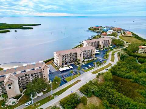 4620 BAY BOULEVARD, PORT RICHEY, FL 34668
