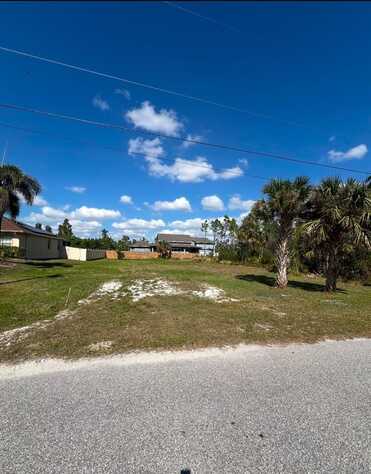 13220 FELDSPAR AVENUE, PORT CHARLOTTE, FL 33981