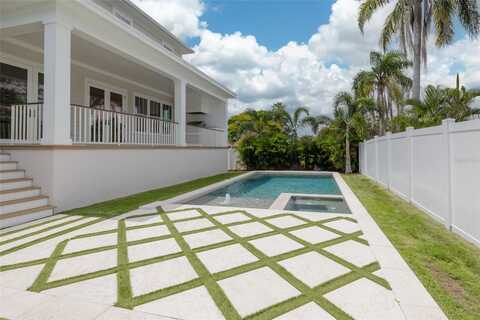 323 APPIAN WAY NE, Saint Petersburg, FL 33704