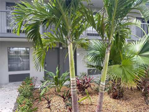 7150 N TAMIAMI TRAIL, SARASOTA, FL 34243