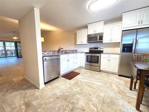 175 KINGS HIGHWAY, PUNTA GORDA, FL 33983