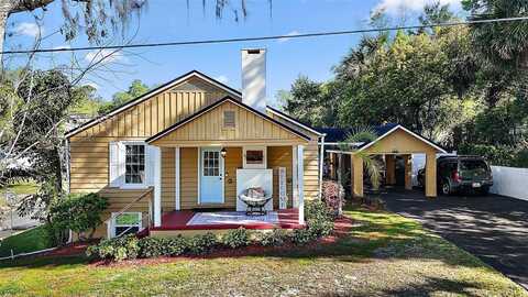 102 N CLAYTON STREET N, MOUNT DORA, FL 32757