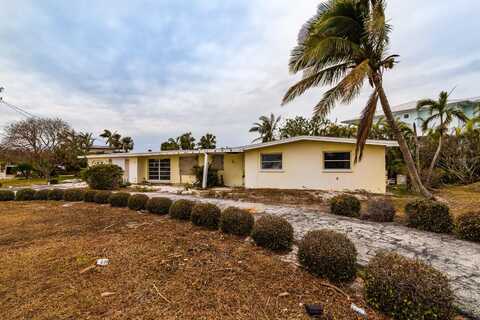 601 AMBASSADOR LANE, HOLMES BEACH, FL 34217