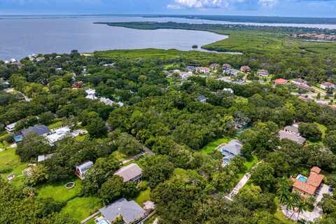 8004 BAY DRIVE, TAMPA, FL 33635