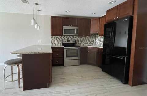 1860 MASSACHUSETTS AVENUE NE, Saint Petersburg, FL 33703