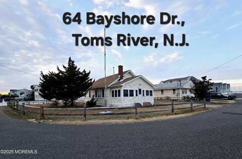 64 Bay Shore Drive, Toms River, NJ 08753