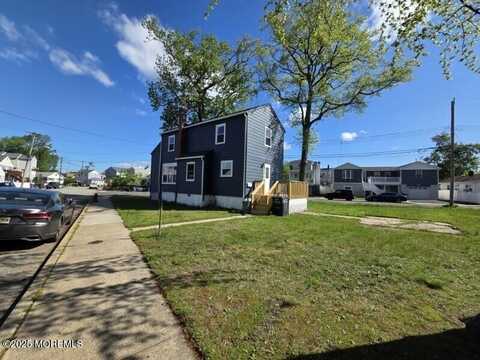82 Twilight Avenue, Keansburg, NJ 07734