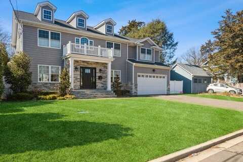 8 Anita Ave, Syosset, NY 11791