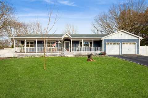 3 Leesburg Court, Mount Sinai, NY 11766
