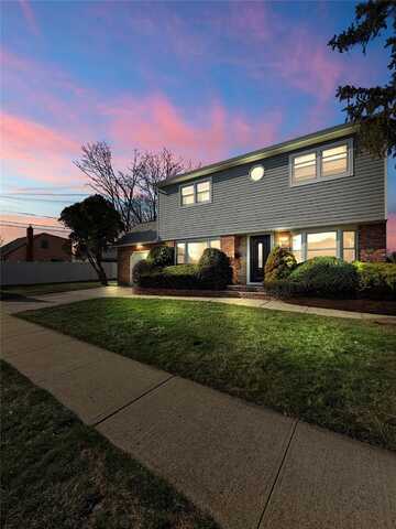 24 Fulton Avenue, Hicksville, NY 11801