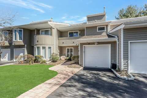 56 Kristin Lane, Hauppauge, NY 11788